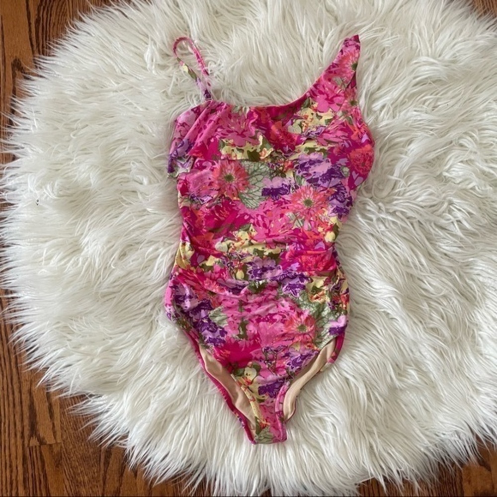 Garnet Hill pink floral ruched waist ruffle‎ one shoulder swimsuit size 8
